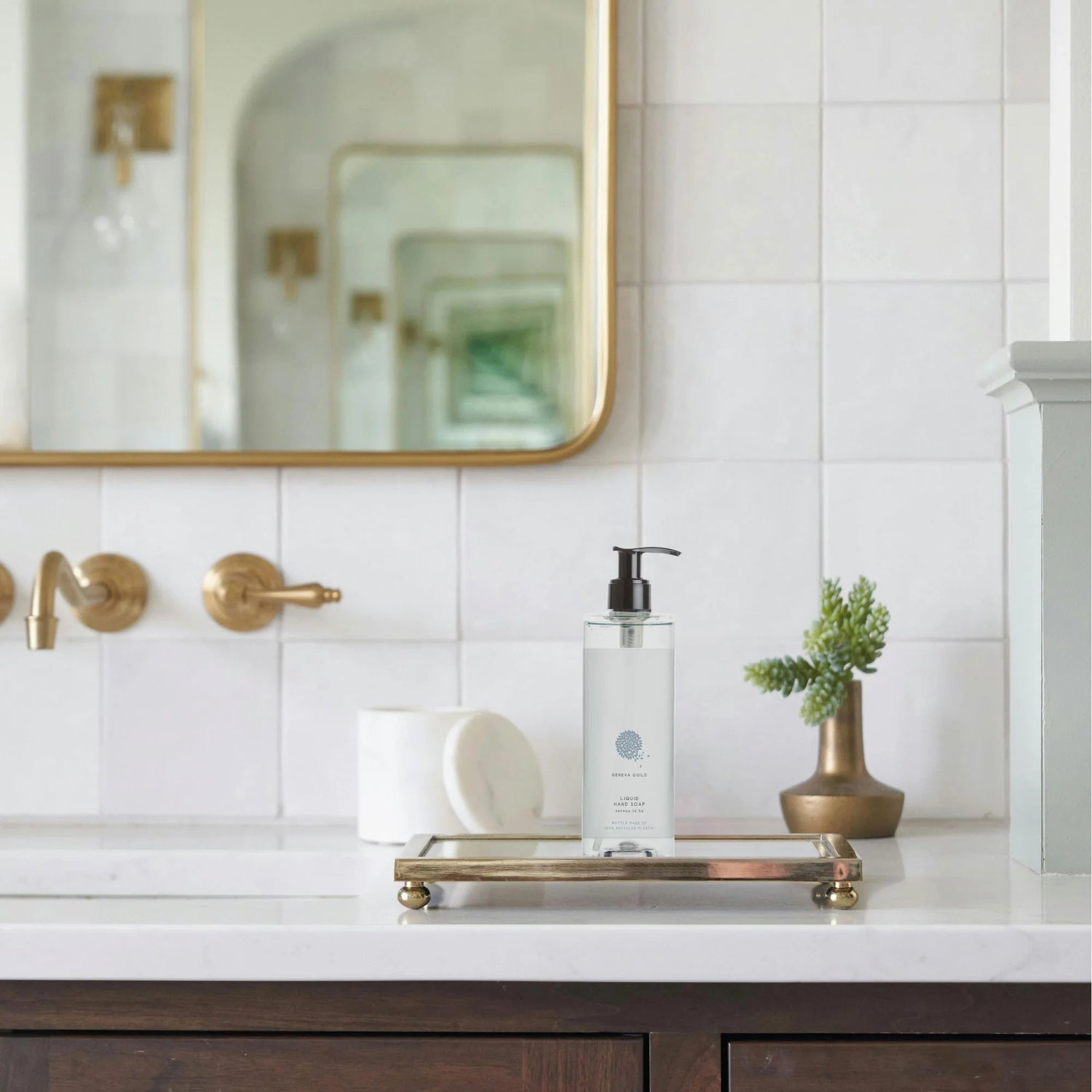 Săpun lichid cu Aloe Vera, Geneva Guild, 380ml