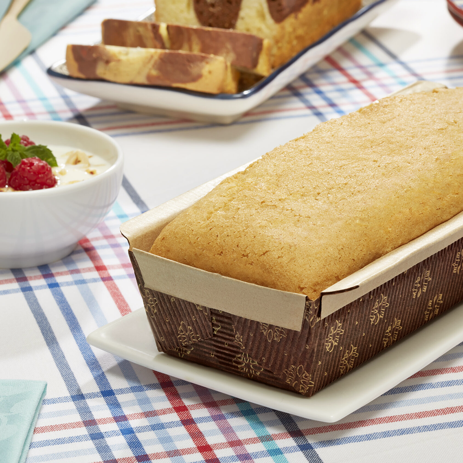 Formă de cozonac / chec, carton, pentru copt, 400 gr, 22,5 x 7 x 6,5 cm, rezistentă la grăsimi, termorezistentă (50buc/set)