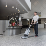 Echipament profesional vertical 3-în-1 pentru spălat, aspirat și uscat pardoseli în spații înguste, 310 m²/h, 3500 Pa, 800 W, 2100 RPM